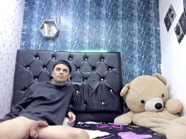 exotichot-couple webcam