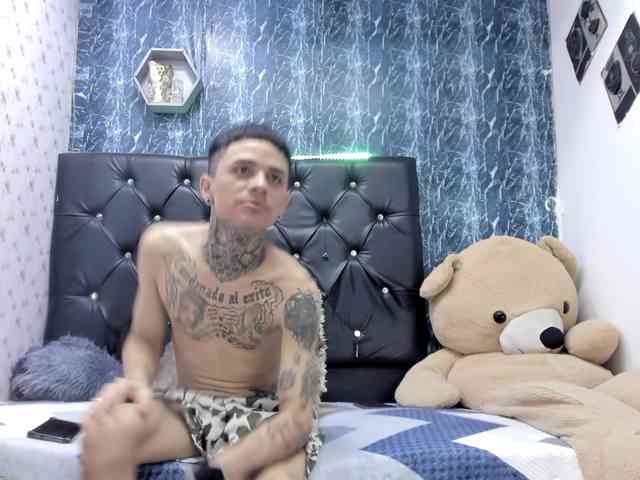 exotichot-couple webcam