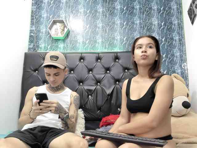 exotichot-couple webcam