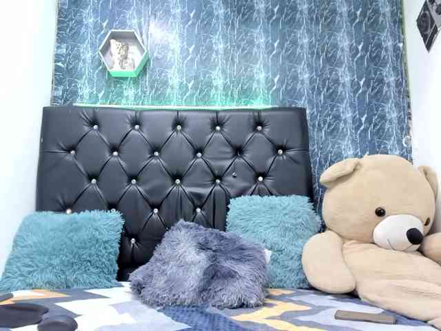 exotichot-couple webcam