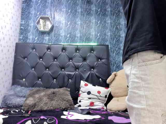 exotichot-couple webcam