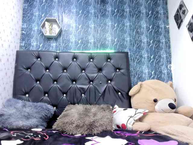 exotichot-couple webcam