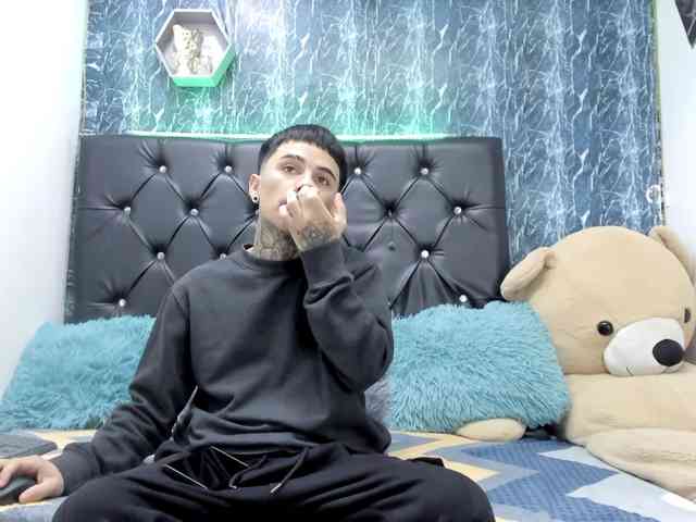 exotichot-couple webcam