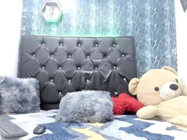 exotichot-couple webcam