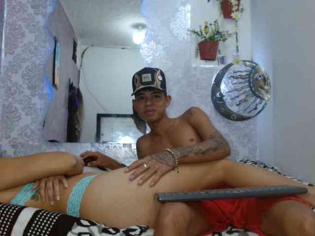 exotichot-couple webcam