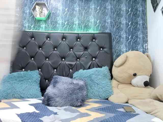 exotichot-couple webcam