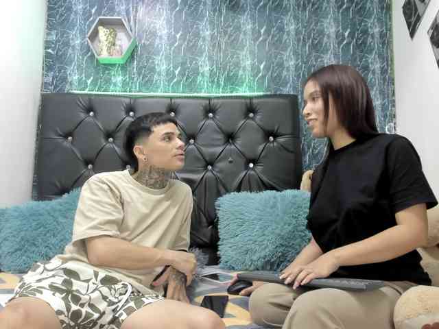 exotichot-couple webcam