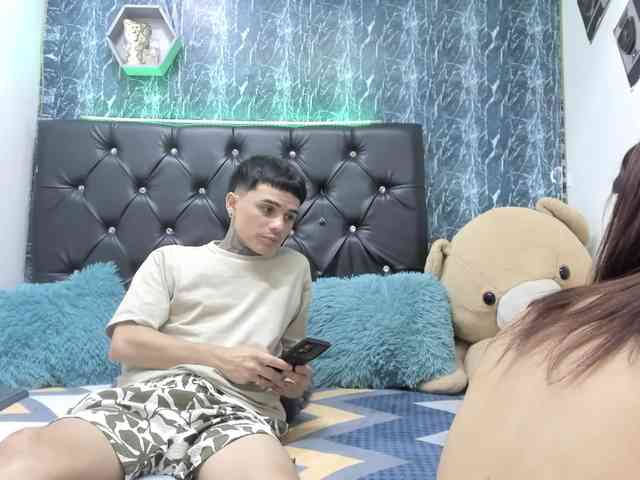 exotichot-couple webcam