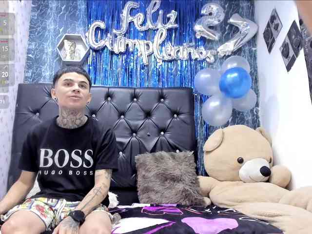 exotichot-couple webcam