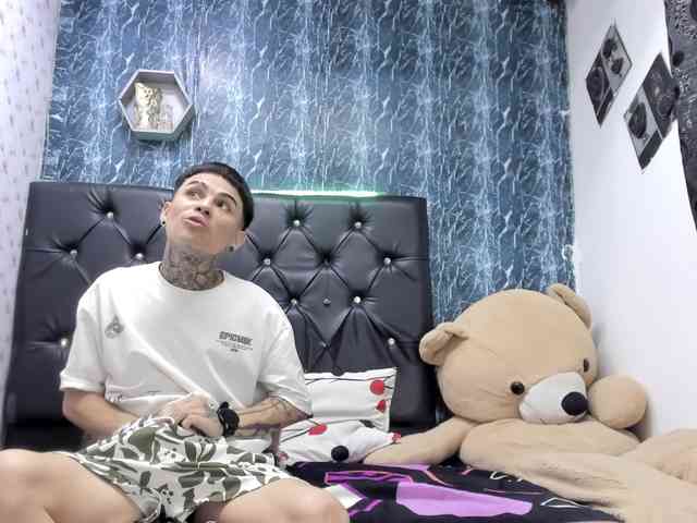 exotichot-couple webcam