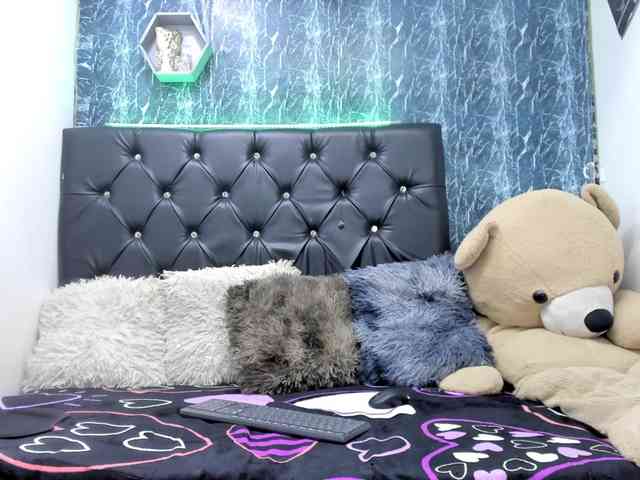 exotichot-couple webcam