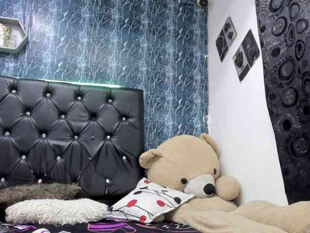 exotichot-couple webcam