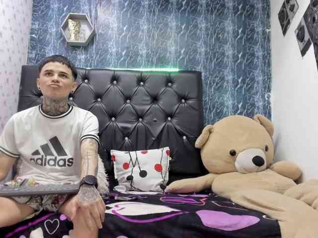 exotichot-couple webcam