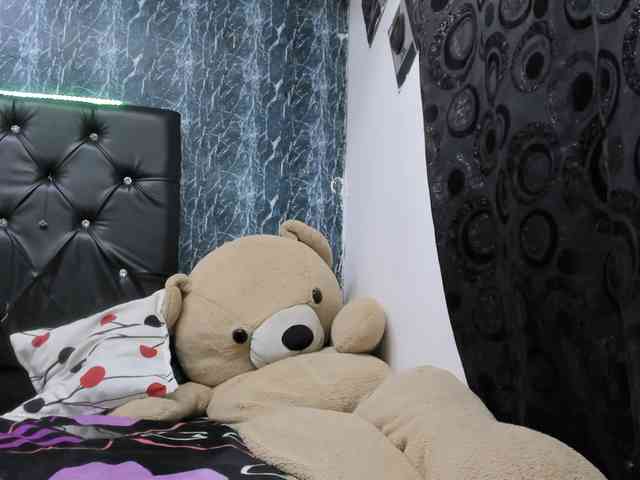 exotichot-couple webcam