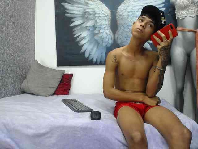 exotichot-couple webcam