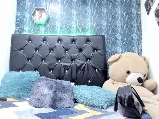 exotichot-couple webcam