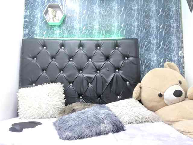 exotichot-couple webcam