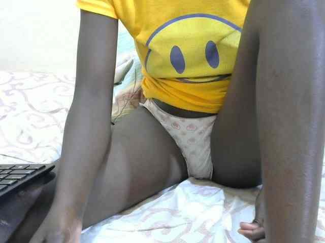 Prettypussie webcam