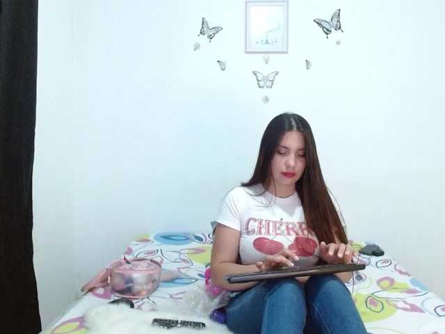 littleshydoll's BongaCams show and profile