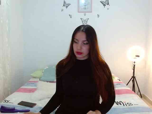 littleshydoll webcam
