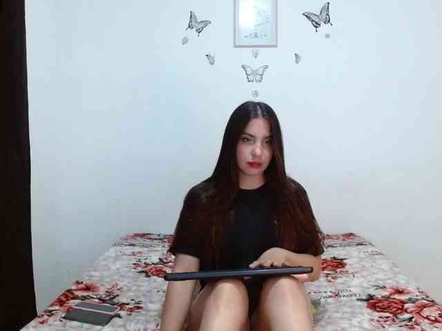 littleshydoll webcam