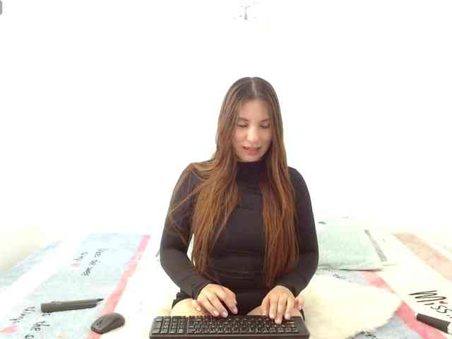 littleshydoll webcam