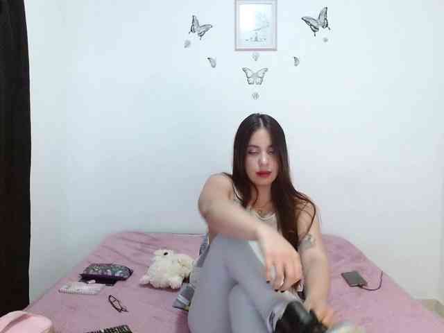 littleshydoll webcam