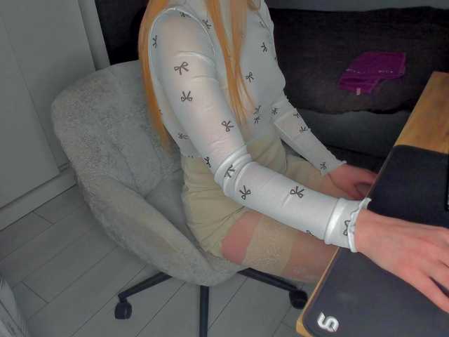 LoveLYYk's BongaCams show and profile