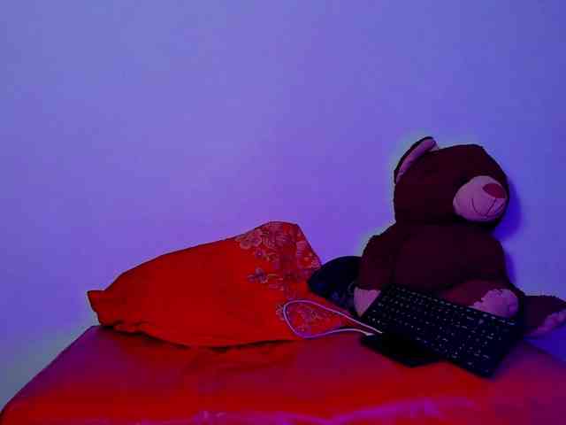 kuromiless webcam