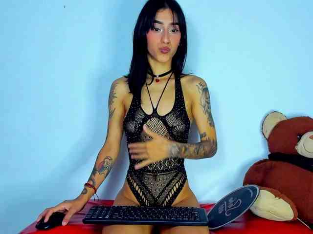 kuromiless webcam