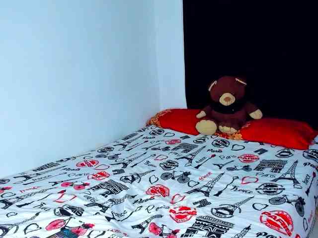 kuromiless webcam