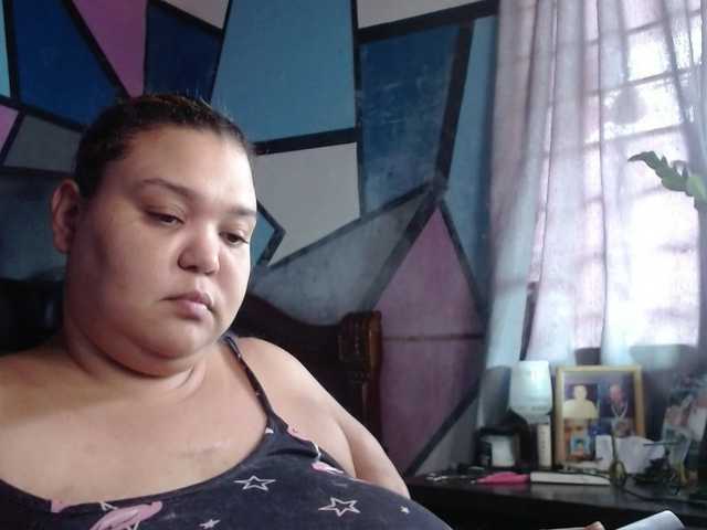 beautifulchubbyqueen webcam