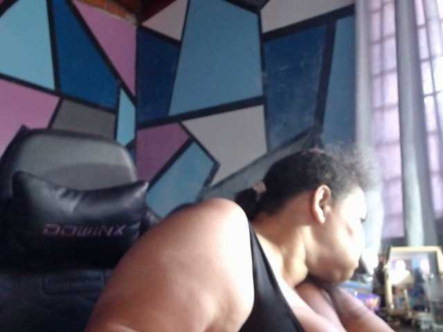 beautifulchubbyqueen webcam