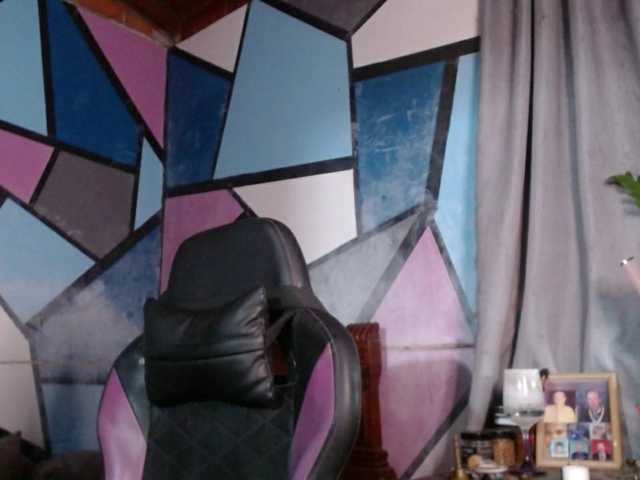 beautifulchubbyqueen's BongaCams show and profile