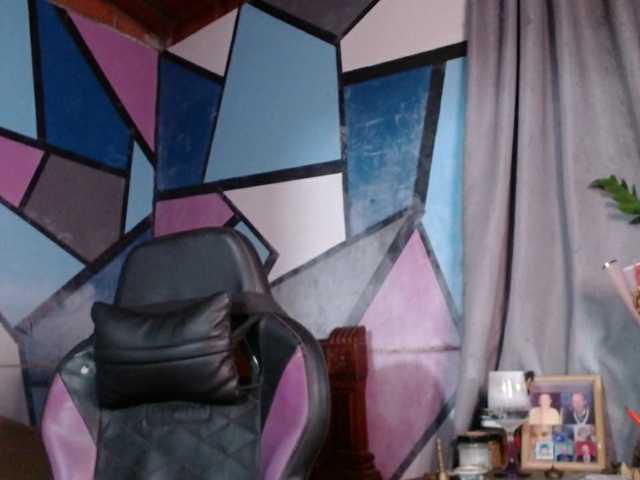 beautifulchubbyqueen's BongaCams show and profile