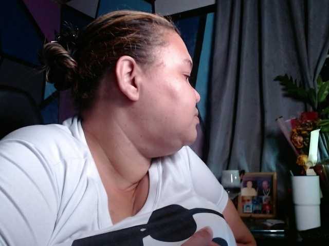 le modèle beautifulchubbyqueen est en webcam porno dans un show sur le site bongacams, il possède les tags suivants: Latino/Hispanic,Blonde,Trimmed