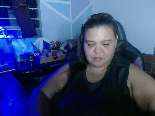 beautifulchubbyqueen's BongaCams show and profile