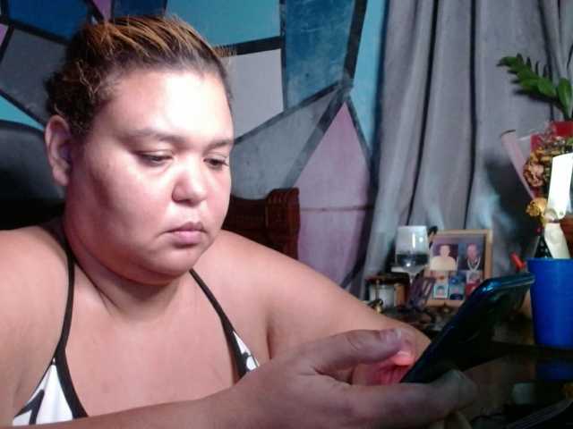 beautifulchubbyqueen live cam profile