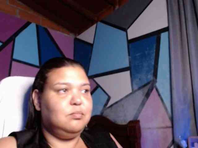 beautifulchubbyqueen webcam