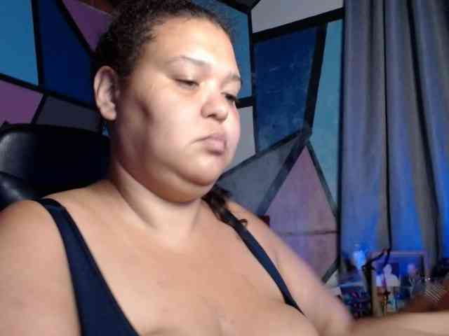 beautifulchubbyqueen webcam