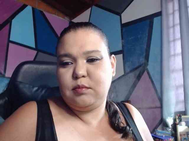beautifulchubbyqueen webcam