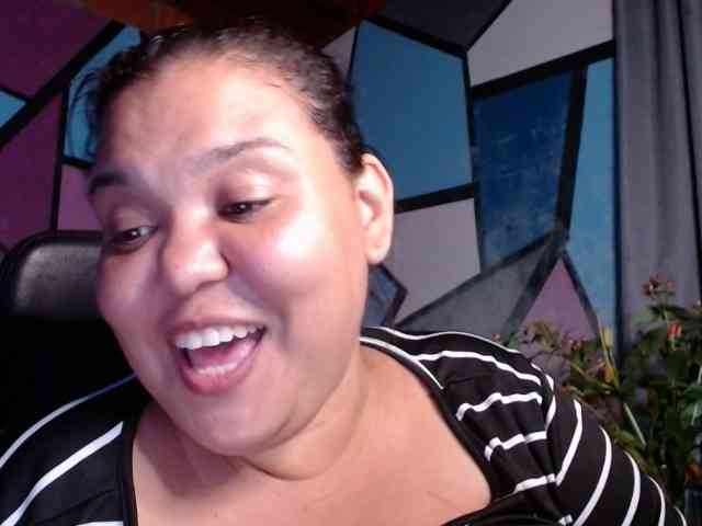 beautifulchubbyqueen webcam