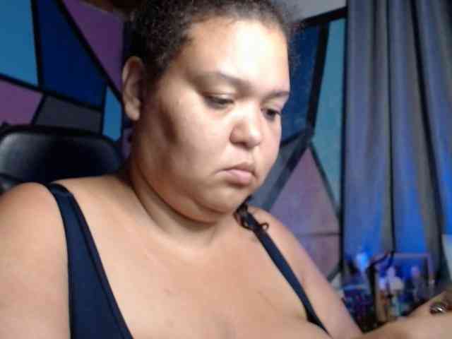 beautifulchubbyqueen webcam