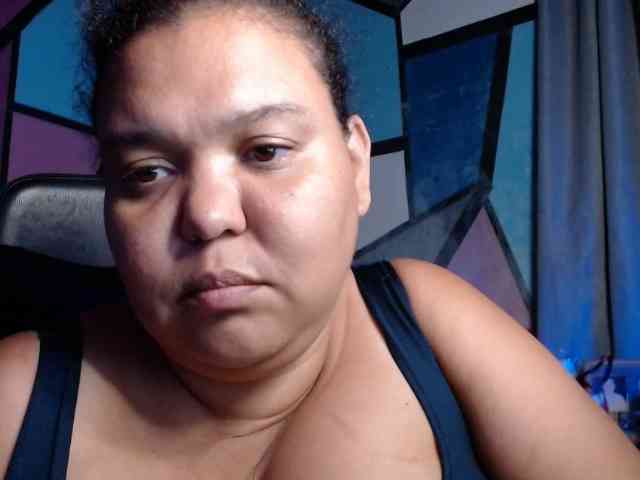 beautifulchubbyqueen webcam