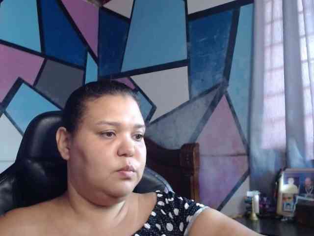 beautifulchubbyqueen webcam