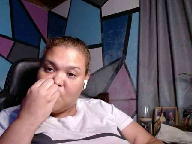 beautifulchubbyqueen webcam