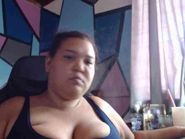 beautifulchubbyqueen webcam