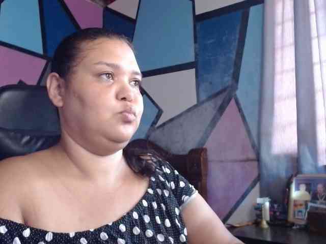 beautifulchubbyqueen webcam