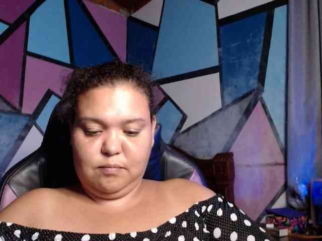 beautifulchubbyqueen webcam