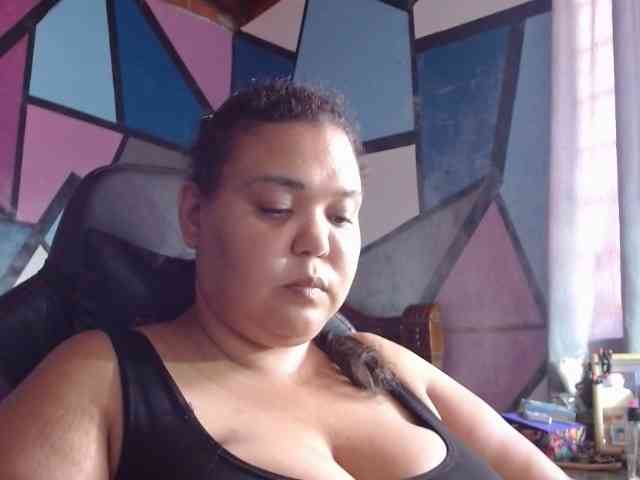 beautifulchubbyqueen webcam